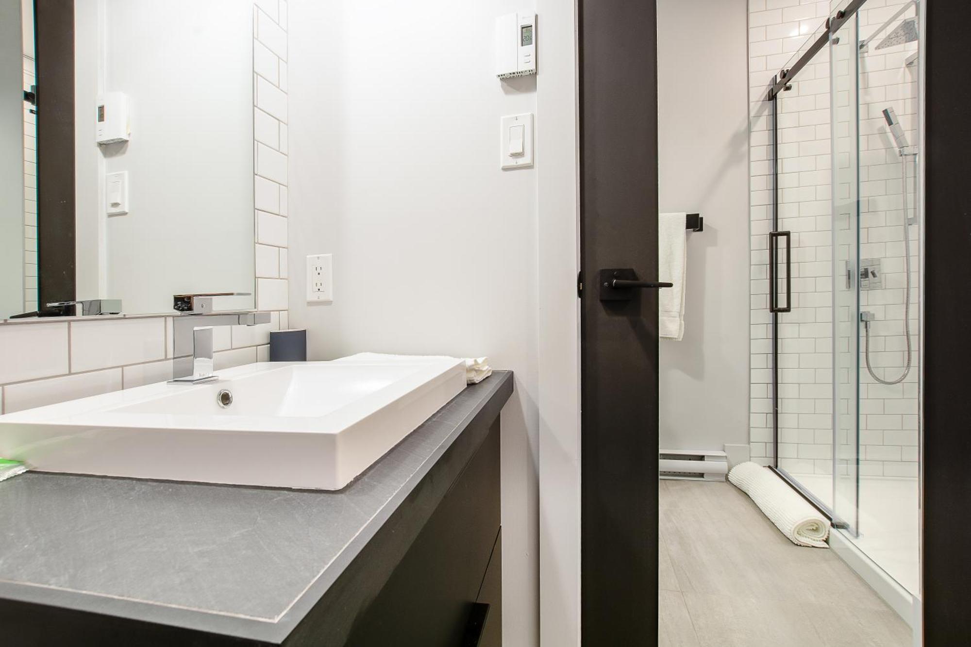 Апартаменти Les Lofts St-Pierre - Par Les Lofts Vieux-Quebec Номер фото